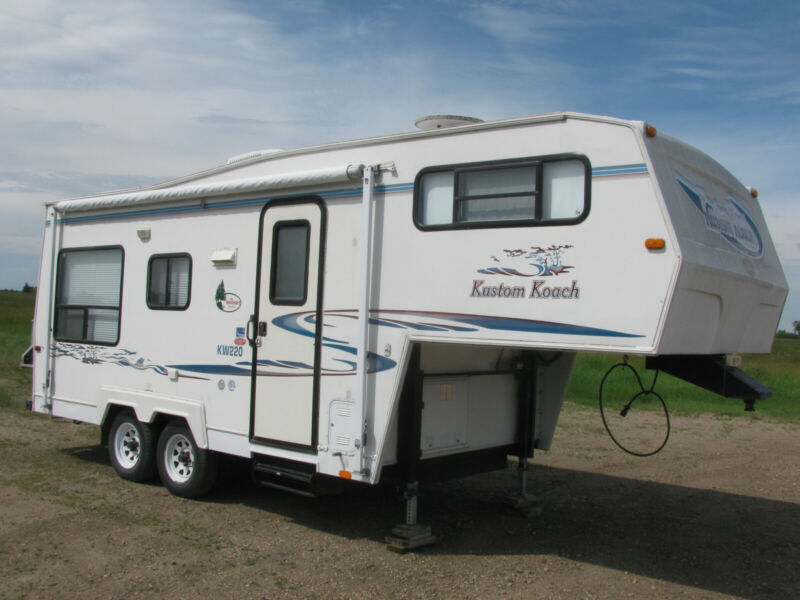 1999 Kustom Koach 22ft Fifth Wheel RVs & Motorhomes