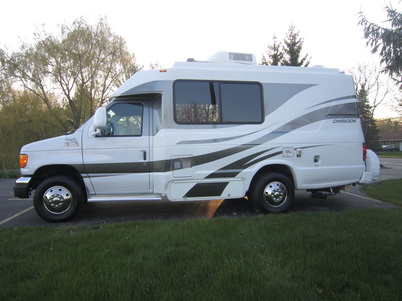 2005 Chinook Eagle LT2100 Series, Class B RV For Sale in